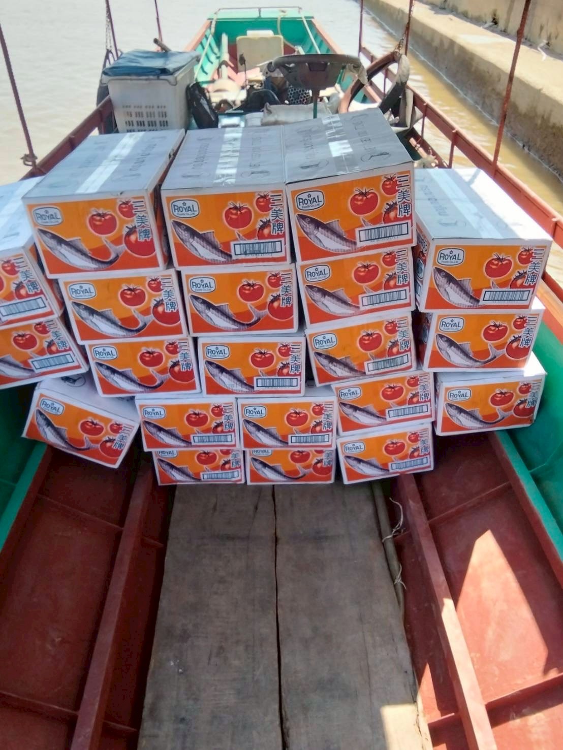 เจ้าหน้าที่ศูนย์บริหารจัดการด่านตรวจประมงเขต 1 (เชียงราย) ตรวจสอบสินค้าประมงส่งออกไปยัง สปป.ลาว และเมียนมา ผ่านทางด่านพรมแดนอำเภอเชียงแสน และเชียงของ..คลิก