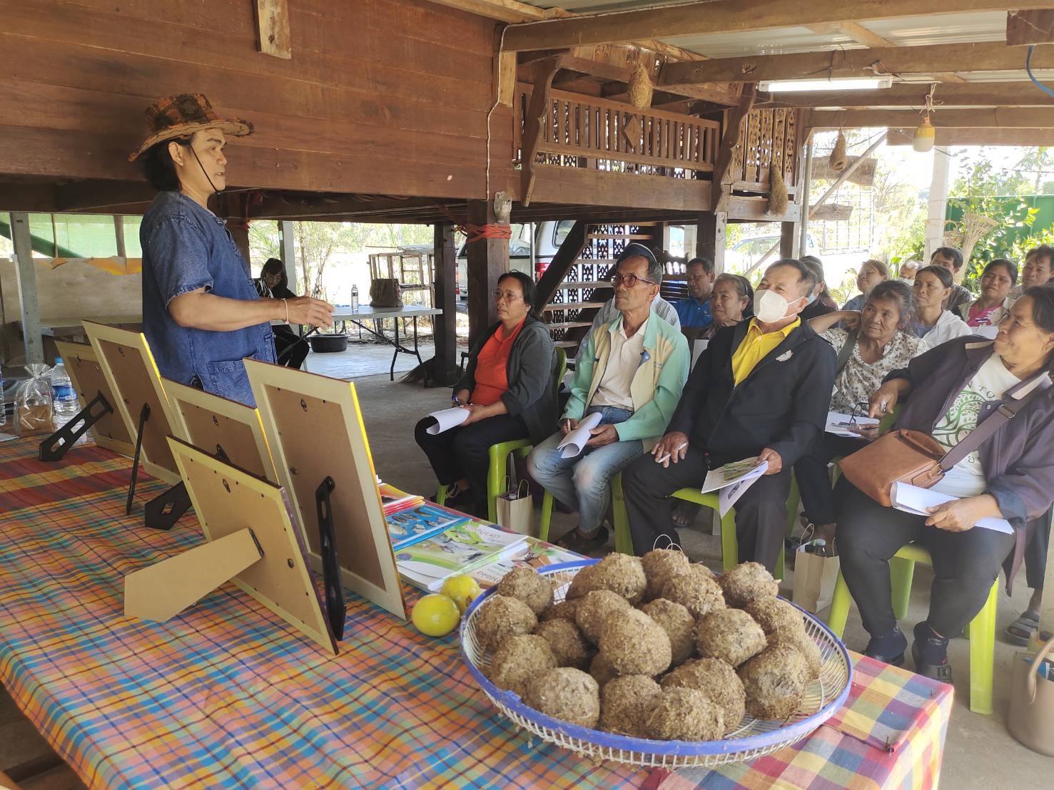 ายทอดองค์ความรู้โครงการศูนย์เรียนรู้การเพิ่มประสิทธิภาพการผลิตสินค้าเกษตร (ศพก.) ประจำปีงบประมาณ พ.ศ. 2569 