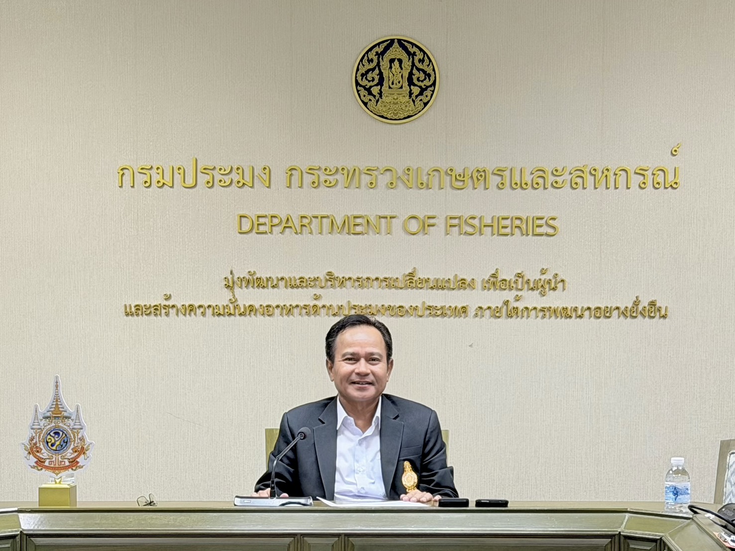 วันพฤหัสบดีที่ 26 กุมภาพันธ์ 2569 เวลา 09.30 น. นายศุภกิตติ์ ใสกระจ่าง เลขานุการกรม เป็นประธานการประชุมคณะทำงานจัดทำแผนและขับเคลื่อนด้านองค์กรคุณธรรมของสำนักงานเลขานุการกรม ประจำปี 2569 ครั้งที่ 1/2569