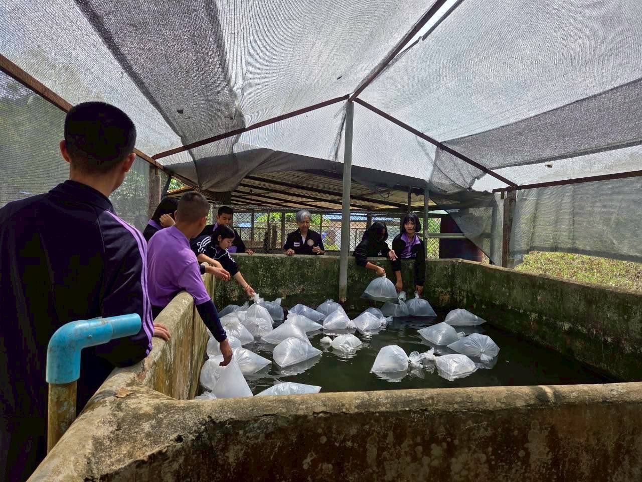 ลงพื้นที่โรงเรียนตำรวจตระเวนชายแดนตะโกปิดทอง