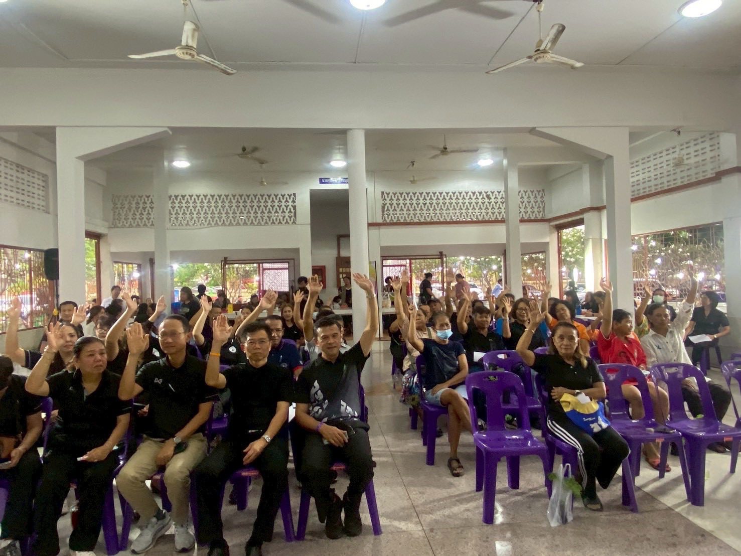 ร่วมจัดทำเวทีประชาคมรับฟังความคิดเห็นผู้มีส่วนได้ส่วนเสียในพื้นที่..คลิก