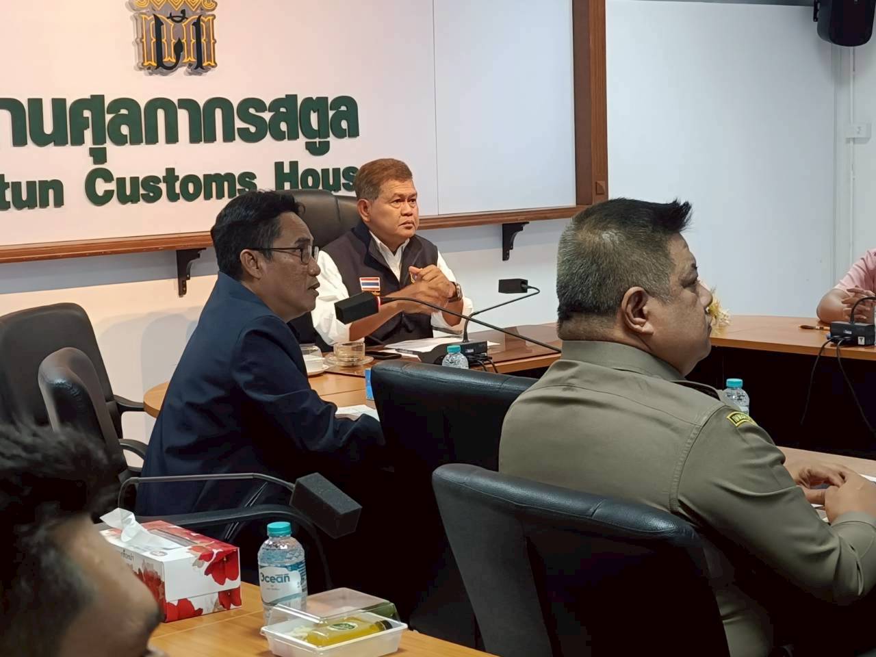 ศูนย์บริหารจัดการด่านตรวจประมงเขต 9 (สตูล) เข้าร่วมประชุมคณะทำงานร่วมภาครัฐและภาคเอกชนเพื่ออำนวยความสะดวกในการนำเข้า - ส่งออก (ครอ.) ประจำพื้นที่ด่านศุลกากรสตูล..คลิก