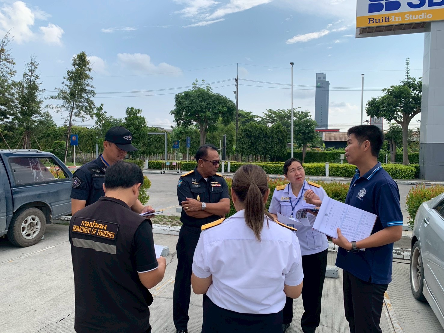 ออกปฏิบัติงาน ตรวจร่วมชุดปฏิบัติการเฉพาะกิจควบคุมและบังคับใช้กฎหมายภายใต้มาตรา 64 และ มาตรา 65 แห่ง พรก.ประมง พ.ศ.2558 และที่แก้ไขเพิ่มเติม..คลิก