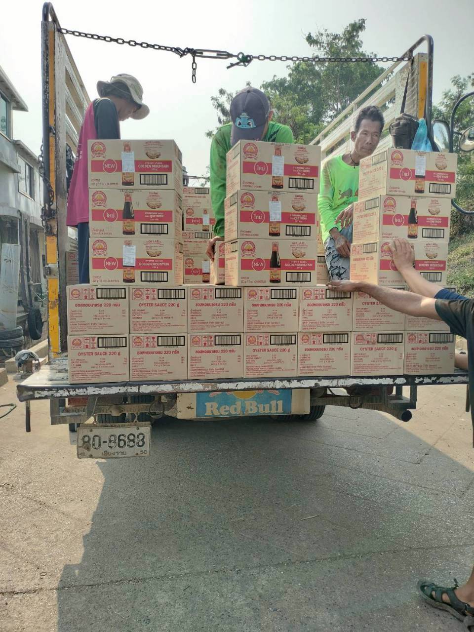 เจ้าหน้าที่ศูนย์บริหารจัดการด่านตรวจประมงเขต 1 (เชียงราย) ตรวจสอบสินค้าประมงส่งออกไปยังสาธารณรัฐประชาธิปไตยประชาชนลาว ผ่านทางด่านพรมแดนอำเภอเชียงแสน..คลิก