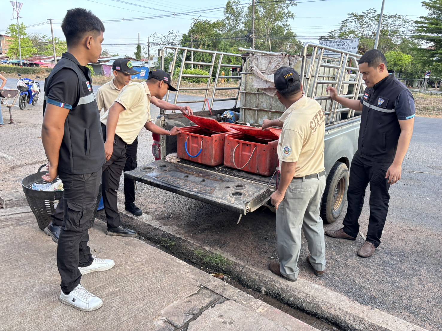 ตรวจป้องกัน เฝ้าระวังการลักลอบนำเข้าส่งออกสินค้าประมง