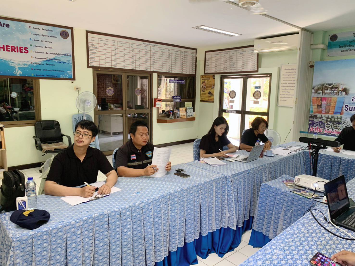 ประชุมคณะกรรมการขับเคลื่อนนโยบายของกรมประมงจังหวัดสุรินทร์