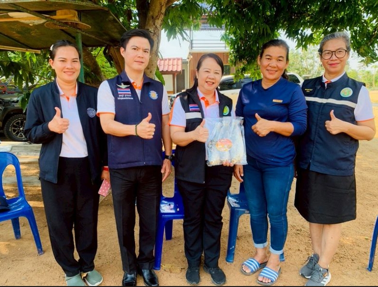 ร่วมหารือแผนการดำเนินกิจกรรมพัฒนาผลิตภัณฑ์แปรรูปของกลุ่ม ด้านการตลาดและการบริหารจัดการ เพื่อพัฒนาต่อยอดองค์ความรู้ด้านการพัฒนาแบรนด์ผลิตภัณฑ์ ให้ทันสมัย และยกระดับสู่ธุรกิจ SME ภายใต้โครงการสินค้าเกษตรและบริการมูลค่าสูง 1 ท้องถิ่น 1 สินค้าเกษตรมูลค่าสูง ปีงบประมาณ พ.ศ. 2569..คลิก