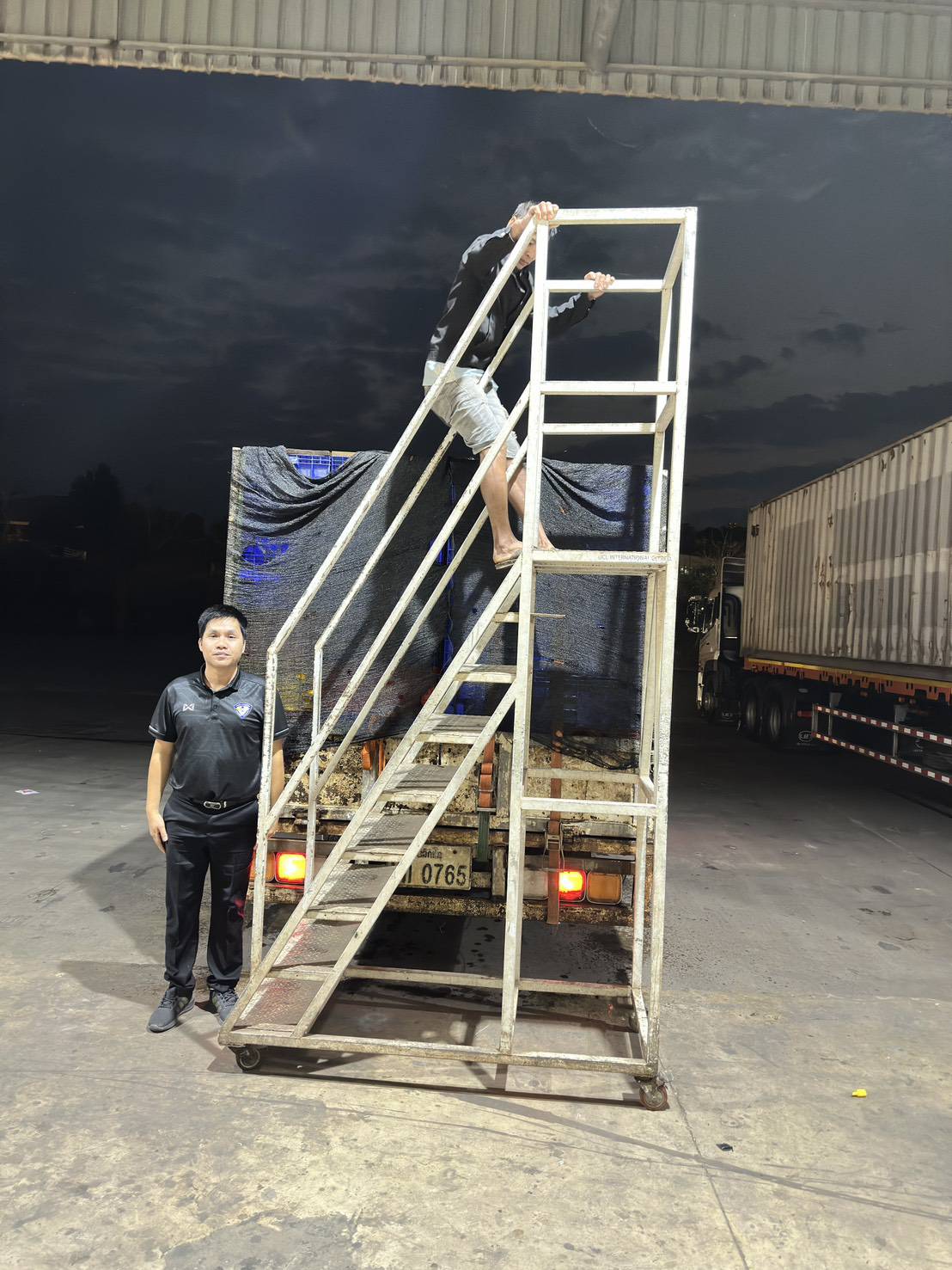 ข่าวกิจกรรม วันที่ 12 มีนาคม 2569 เจ้าหน้าที่ด่านตรวจประมงนครพนม ตรวจสอบสินค้าสัตว์น้ำส่งออกชนิด ปลาดุกแอฟริกา มีชีวิต ณ อาคารตรวจสอบสินค้าและเก็บของกลางด่านศุลกากรนครพนม จ.นครพนม..คลิก