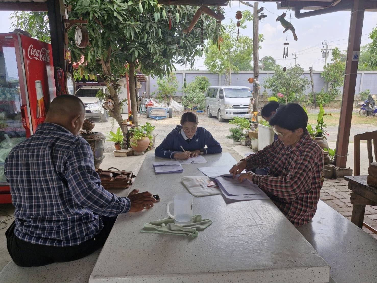 สำนักงานประมงพื้นที่กรุงเทพมหานคร ลงพื้นที่ให้บริการด้านการประมงแก่เกษตรกรในพื้นที่รับผิดชอบ