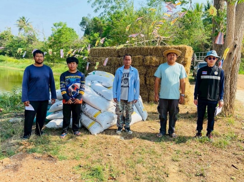 ดำเนินการจัดทำอาหารธรรมชาติ โครงการสร้างความเข้มแข็งกลุ่มการผลิตด้านประมง กิจกรรมส่งเสริมการเพิ่มผลผลิตสัตว์น้ำแบบมีส่วนร่วม ปีงบประมาณ พ.ศ. 2569 เพื่อเป็นอาหารของสัตว์น้ำวัยอ่อน ณ แหล่งน้ำ สระหมู่บ้านหนองปรือ หมู่ที่ 7 ตำบลผ่านศึก อำเภออรัญประเทศ จังหวัดสระแก้ว