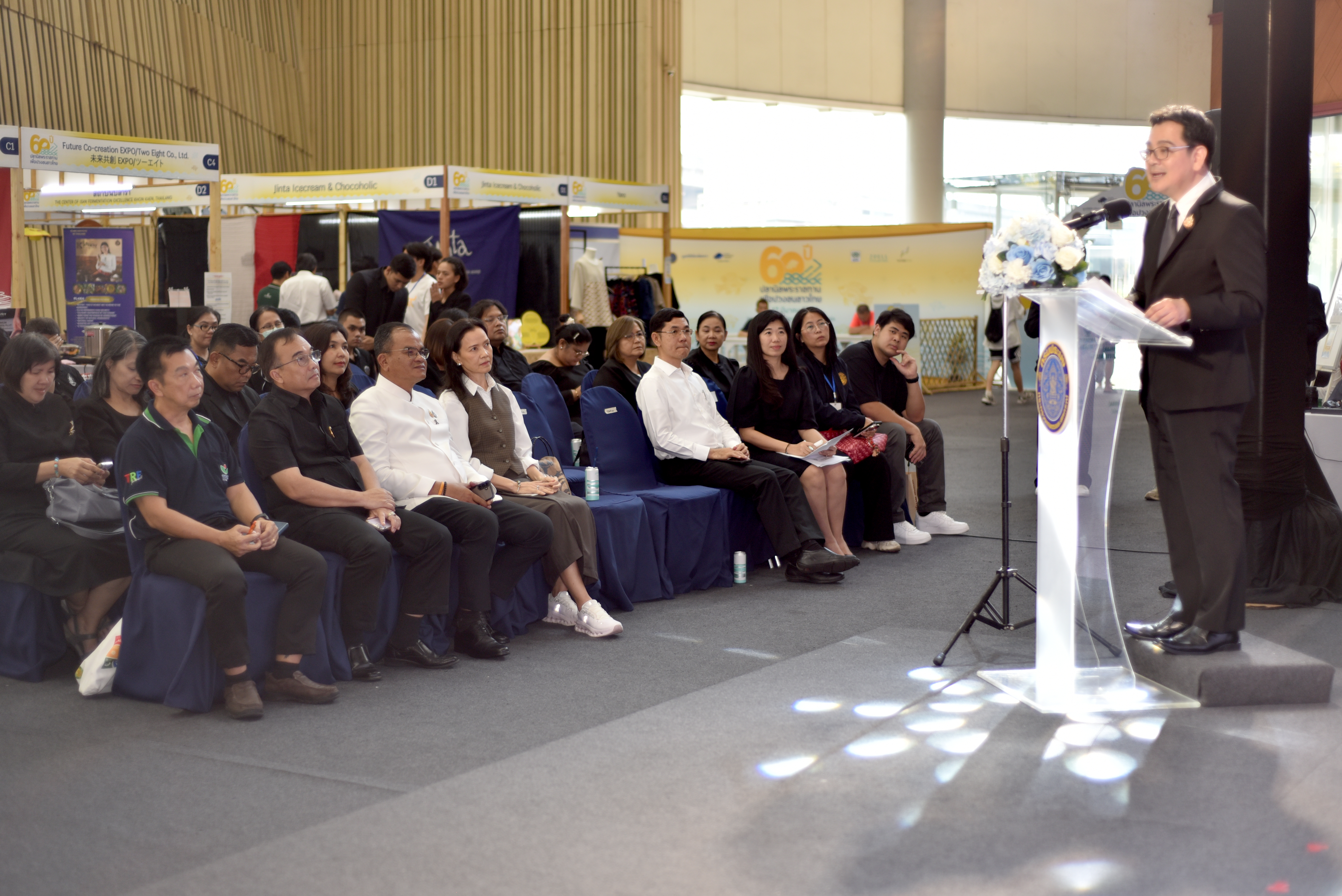 รองอธิบดีกรมประมง ร่วมรับฟังบรรยายพิเศษ การสร้างแบรนด์ปลาน้ำจืดไทยสู่ตลาดโลก ในงาน 60 ปี ปลานิลพระราชทานเพื่อปวงชนชาวไทย..คลิก