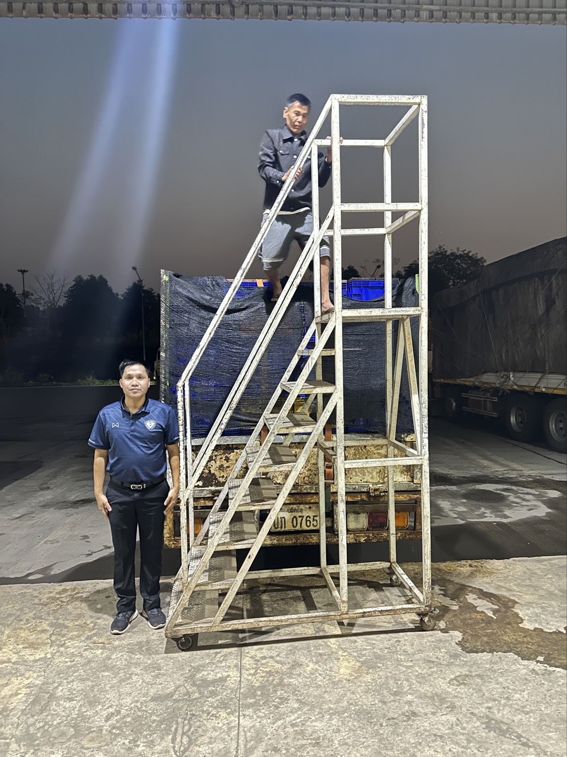 ข่าวกิจกรรม วันที่ 20 มีนาคม 2569 เจ้าหน้าที่ด่านตรวจประมงนครพนม ตรวจสอบสินค้าสัตว์น้ำส่งออกชนิด ปลาดุกแอฟริกา มีชีวิต  ณ อาคารตรวจสอบสินค้าและเก็บของกลางด่านศุลกากรนครพนม จ.นครพนม..คลิก