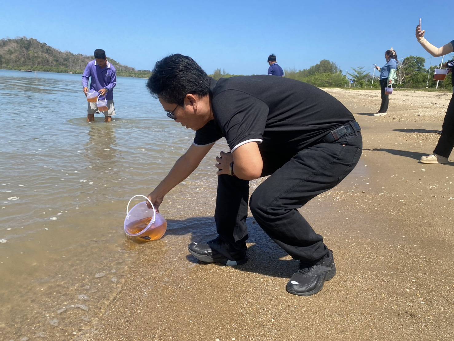 หนึ่งความดี ล้านความรัก ภูมิใจภักดิ์พระพันปีหลวง