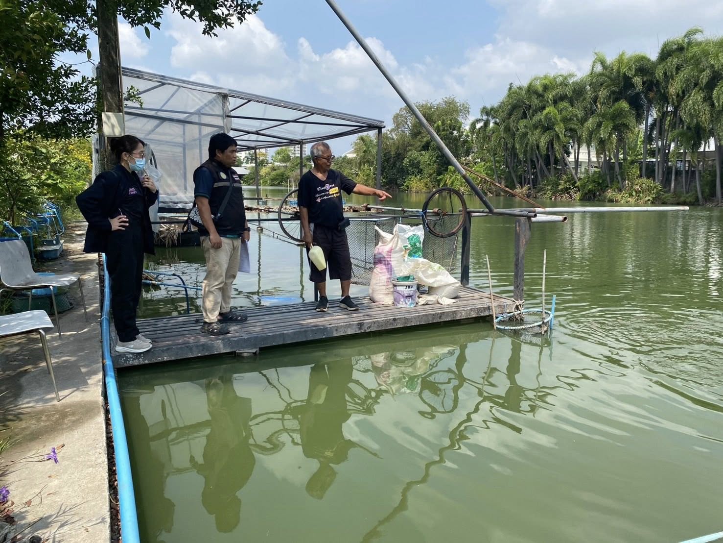 สำนักงานประมงพื้นที่กรุงเทพมหานคร ลงพื้นที่ให้บริการด้านการประมงแก่เกษตรกร และผู้ประกอบการในพื้นที่รับผิดชอบ