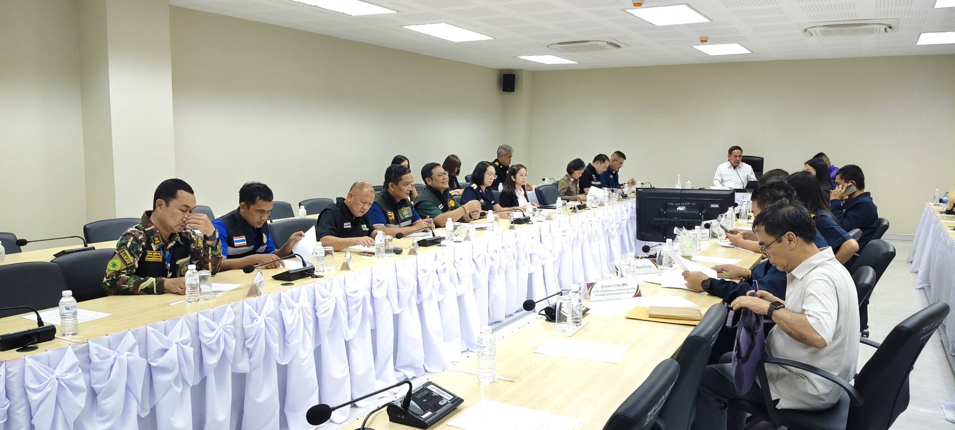 ข่าวกิจกรรม วันที่ 24 มีนาคม 2569 เจ้าหน้าที่สำนักงานตรวจประมงบึงกาฬ เข้าร่วมประชุมหน่วยงานที่ปฏิบัติงานภายในด่านพรมแดนบึงกาฬ ณ ห้องประชุมของ แขวงทางหลวงบึงกาฬ ชั้น 2 อาคารผู้โดยสาร ด่านพรมแดนบึงกาฬ สะพานมิตรภาพไทย-ลาว แห่งที่ 5 (บึงกาฬ-บอลิคำไซ) จังหวัดบึงกาฬ