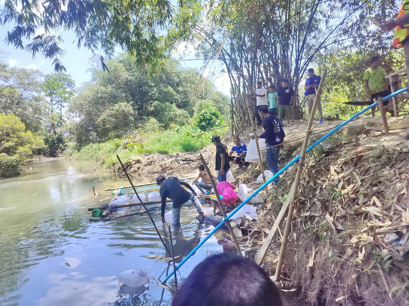 สนับสนุนพันธุ์ปลากินพืช เพื่อปล่อยลงสู่คลองบ้านคู อ.กงหรา จ.พัทลุง