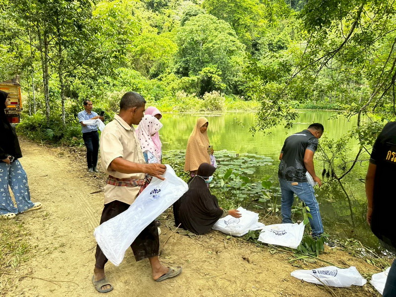 สนับสนุนพันธุ์ปลากินพืช เพื่อปล่อยลงสู่อ่างเก็บน้ำต้นไอ้เดื่อ อ.กงหรา จ.พัทลุง
