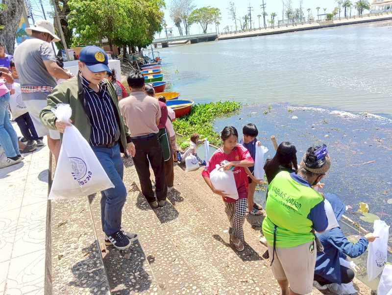 ร่วมปล่อยพันธุ์ปลากินพืช ลงสู่ทะเลสาบสงขลา อ.เมือง จ.พัทลุง
