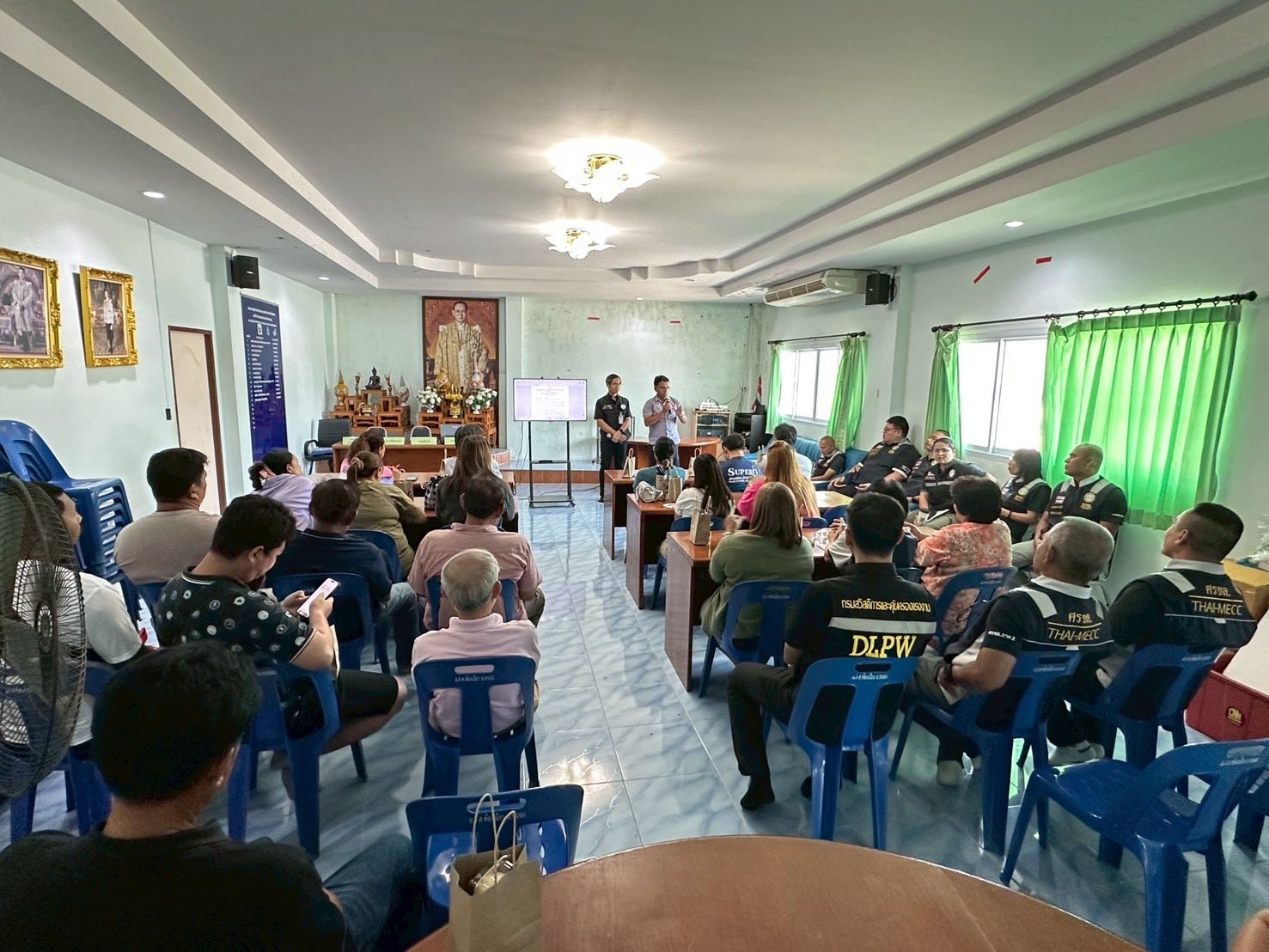 วันที่ 24 มี.ค. 69 นายมาโนช อัจนากิตติ หัวหน้าศูนย์ควบคุมการแจ้งเรือเข้าออกขนอม จัดประชุมเจ้าของเรือประมง ผู้ควบคุมเรือประมง และผู้ประกอบการท่าเทียบเรือประมง..คลิก