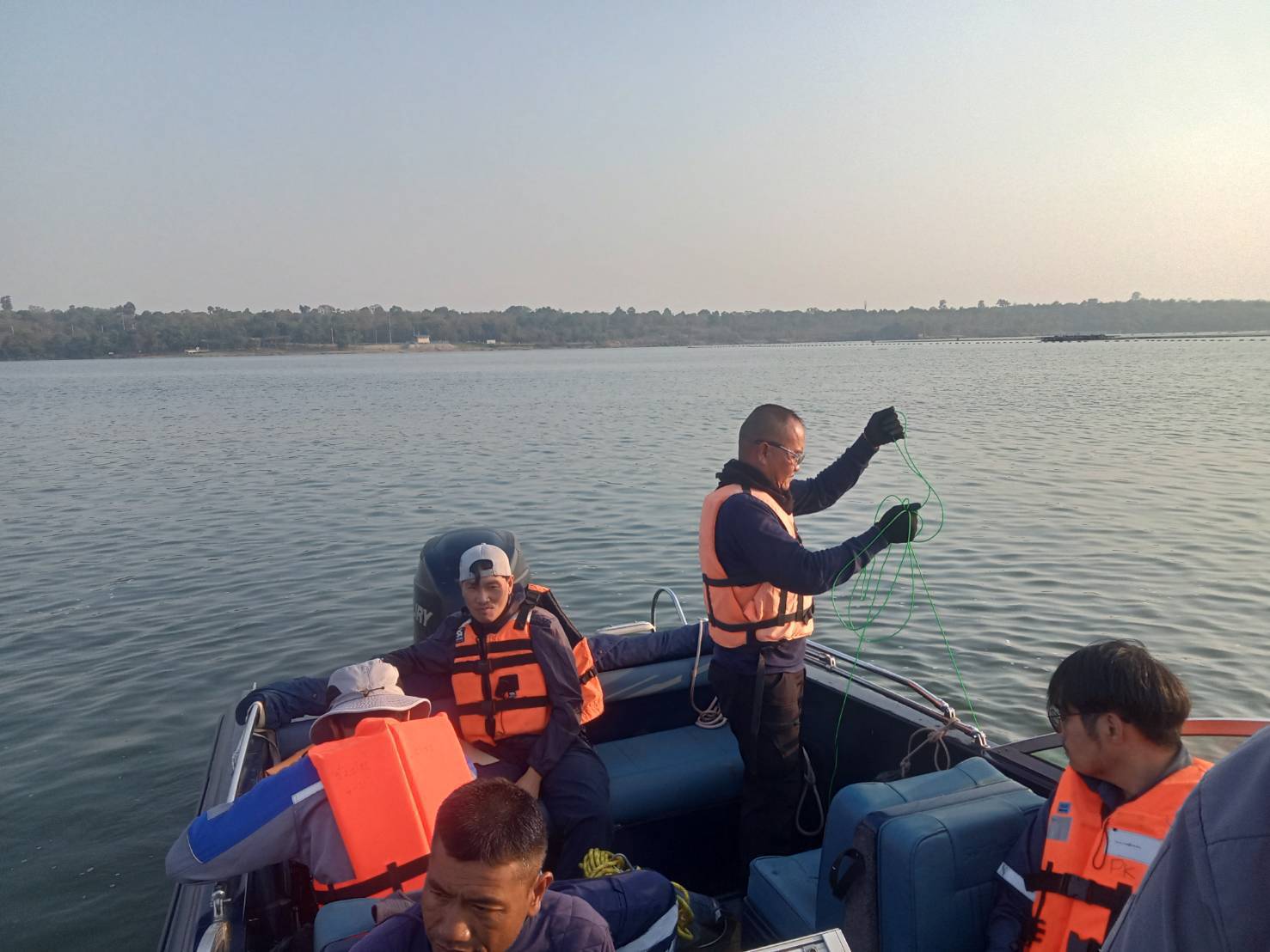 การศึกษาการเปลี่ยนแปลงของทรัพยากรชีวภาพและคุณสมบัติ ทางกายภาพของแหล่งน้ำ