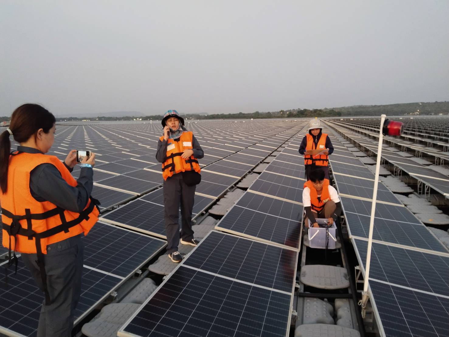 การศึกษาการเปลี่ยนแปลงของทรัพยากรชีวภาพและคุณสมบัติ ทางกายภาพของแหล่งน้ำ