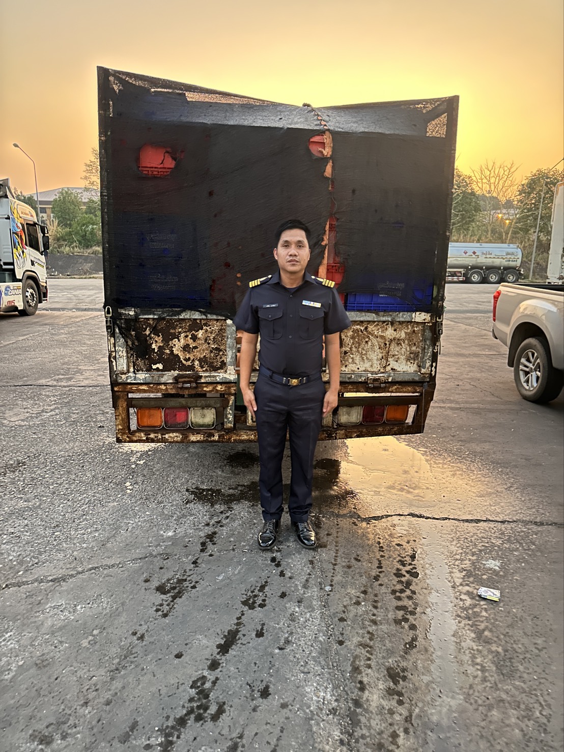 ข่าวกิจกรรม วันที่ 30 มีนาคม 2569 เจ้าหน้าที่ด่านตรวจประมงนครพนม ตรวจสอบสินค้าสัตว์น้ำส่งออกชนิด ปลาดุกแอฟริกา มีชีวิต ณ อาคารตรวจสอบสินค้าและเก็บของกลางด่านศุลกากรนครพนม จ.นครพนม 