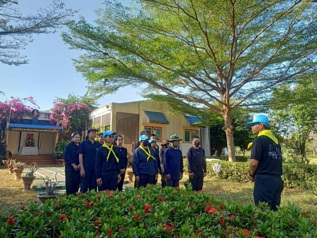 จัดกิจกรรมอาสาพัฒนา