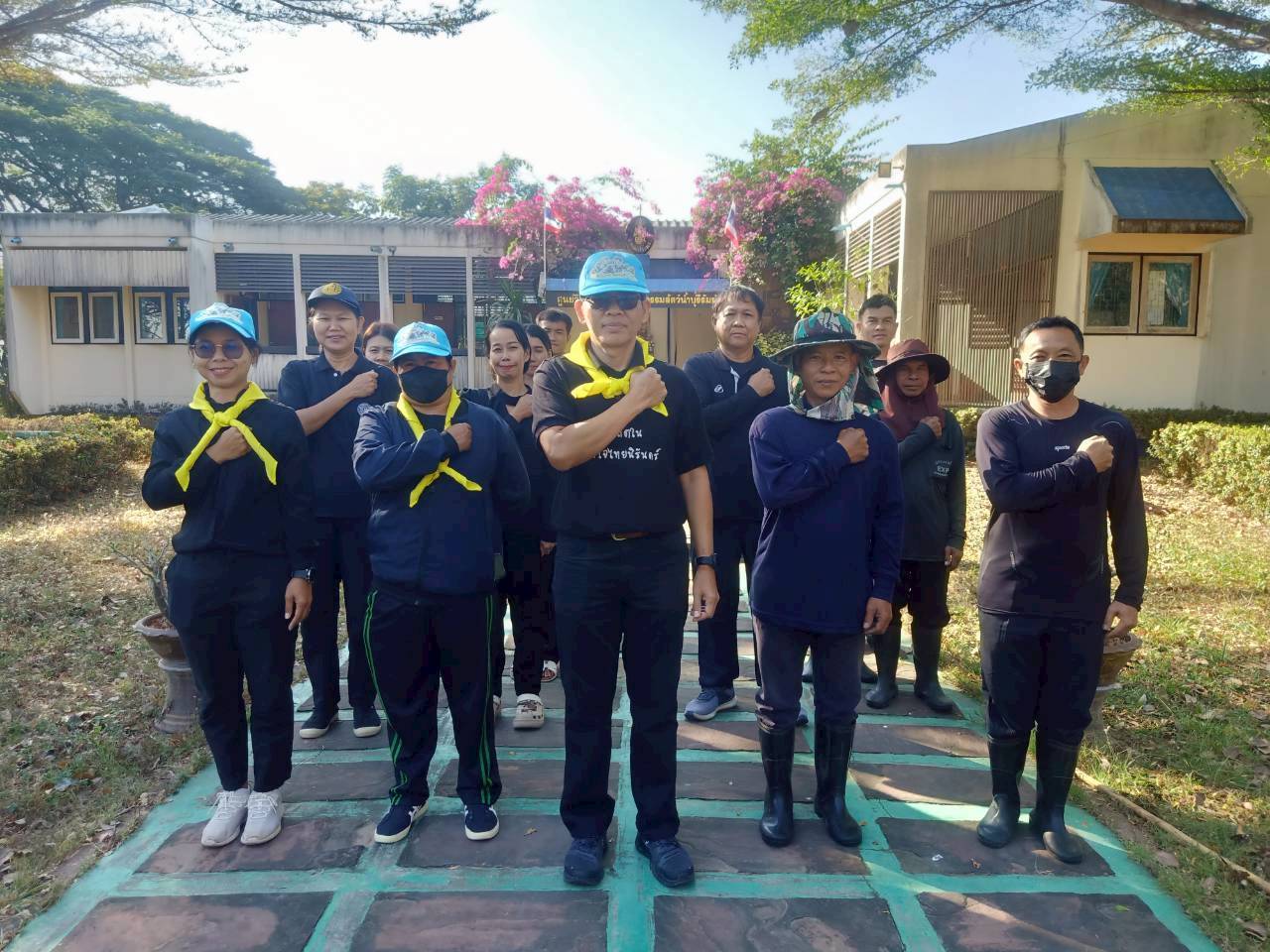 จัดกิจกรรมอาสาพัฒนา