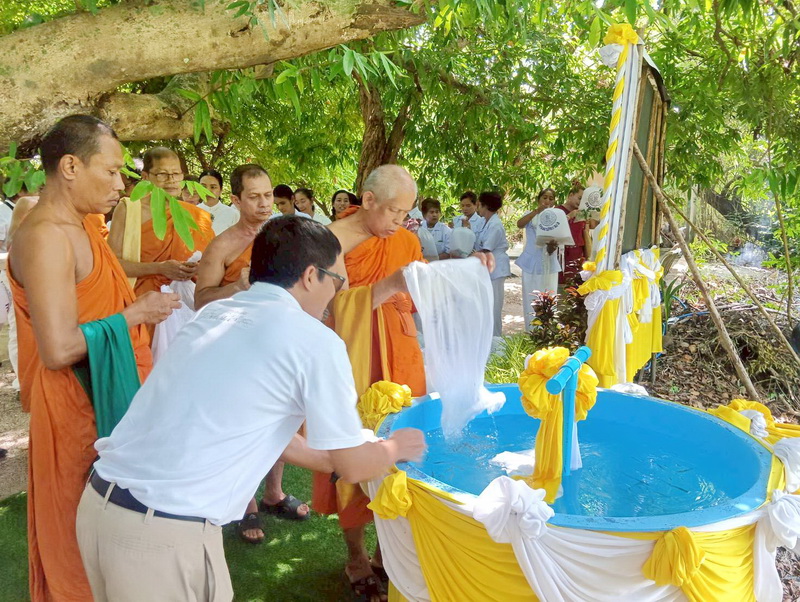 ร่วมปล่อยพันธุ์ปลากินพืช ในพิธีบวงสรวงเจ้าเมืองและบรรพชนเมืองลุง ปี 2569..คลิก