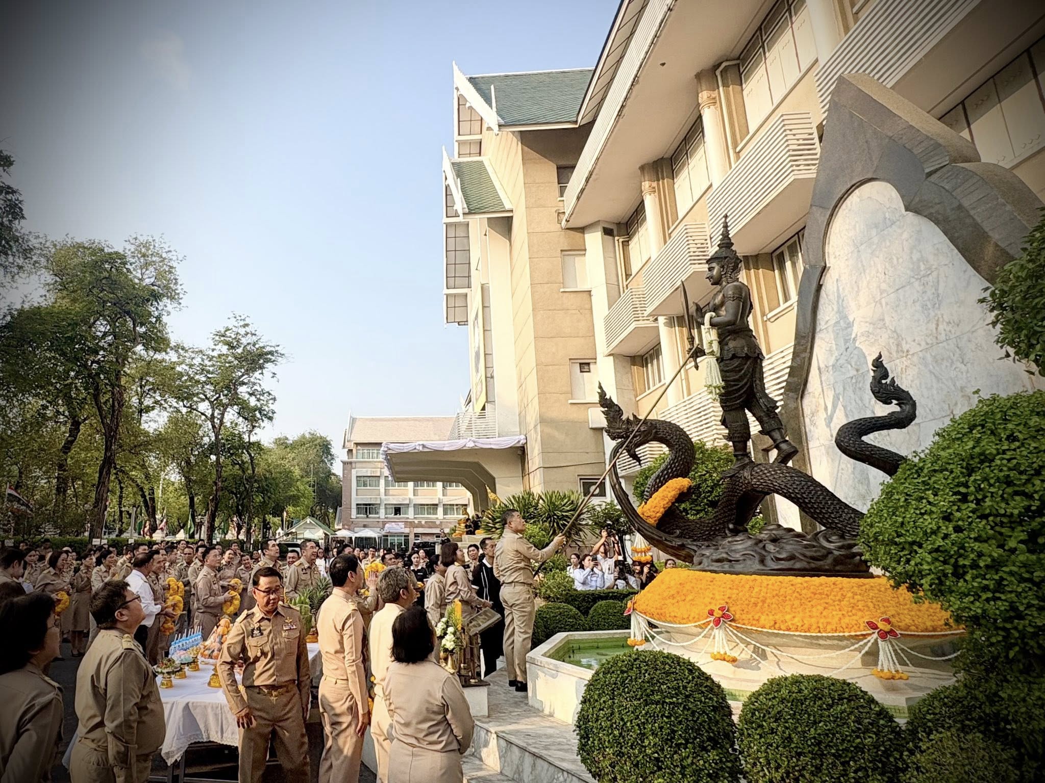 ผู้บริหารกรมประมง ร่วมกิจกรรมวันคล้ายวันสถาปนากระทรวงเกษตรและสหกรณ์ ครบรอบ 134 ปี..คลิก