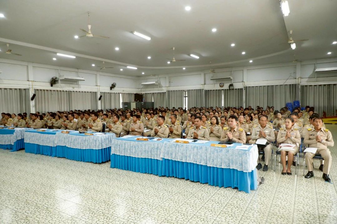 ประมงอำเภอหนองบัว ร่วมประชุม หัวหน้าส่วนราชการประจำอำเภอ ปลัดอำเภอ ผู้บริหารองค์กรปกครองส่วนท้องถิ่น หัวหน้าหน่วยงานรัฐวิสาหกิจ ผู้บริหารสถานศึกษา และกำนัน ผู้ใหญ่บ้าน..คลิก