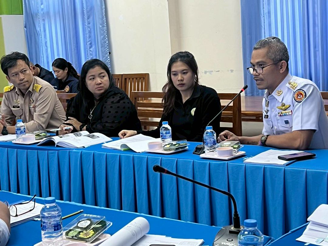 ประมงอำเภอชุมแสง ร่วมประชุมคณะกรรมการช่วยเหลือประชาชน เพื่อพิจารณาให้การช่วยเหลือตามระเบียบกระทรวงมหาดไทย..คลิก