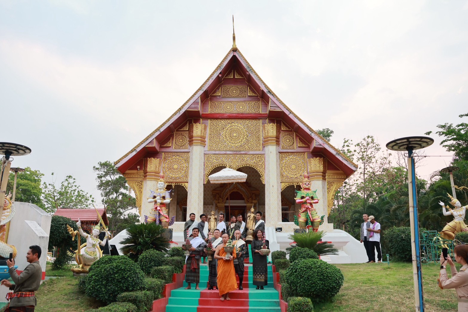 ร่วมกิจกรรมการแถลงข่าวงานประเพณีสงกรานต์หนองบัวลำภู..คลิก