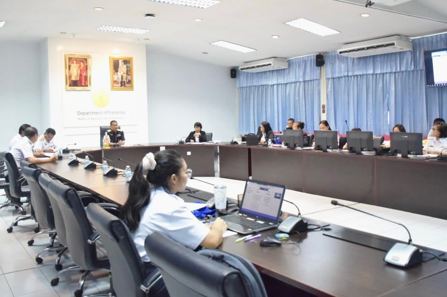 สำนักงานประมงจังหวัดศรีสะเกษ เข้าร่วมประชุมพิจารณาคัดเลือกองค์กรชุมชนประมงท้องถิ่นรับการสนับสนุนงบประมาณปี 2569 ผ่านระบบ Zoom..คลิก