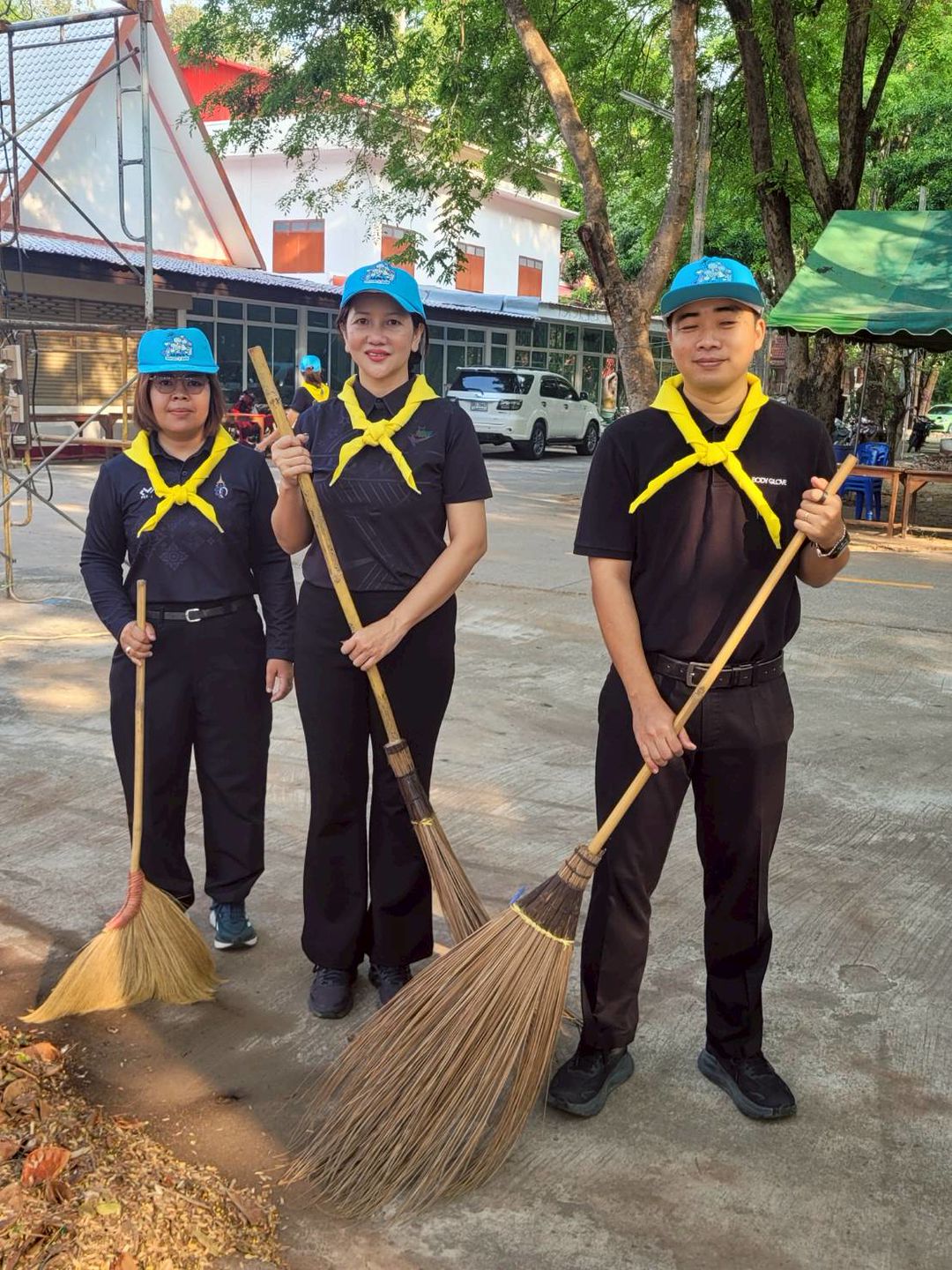 ประมงอำเภอเก้าเลี้ยว ร่วมกิจกรรมจิตอาสาพัฒนาบำเพ็ญสาธารณประโยชน์ เนื่องในข้าราชการพลเรือนประจำปี 2569..คลิก