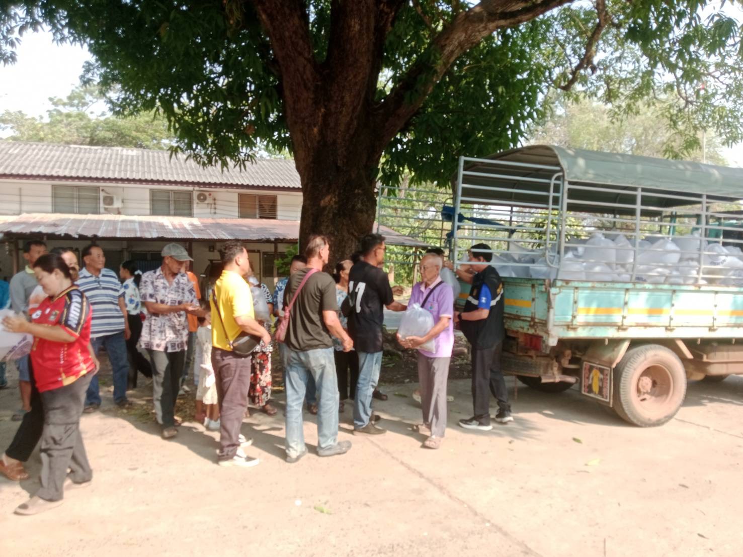 การดำเนินงานโครงการส่งเสริมอาชีพประมง กิจกรรมส่งเสริมและบริหารจัดการทรัพยากรประมงในพื้นที่ลุ่มน้ำพรมแดน