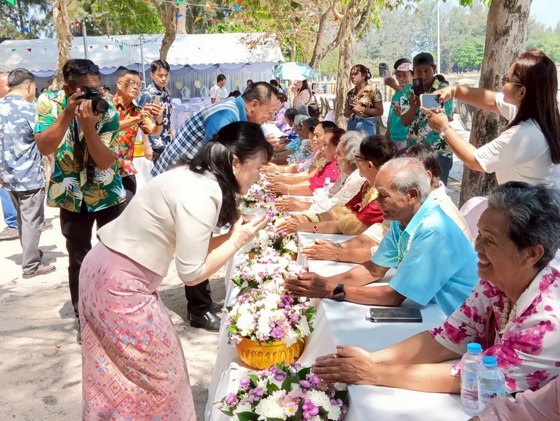 สนับสนุนพันธุ์ปลากินพืช เพื่อปล่อยลงสู่ทะเลสาบสงขลา ในประเพณีวันสงกรานต์ 2569..คลิก