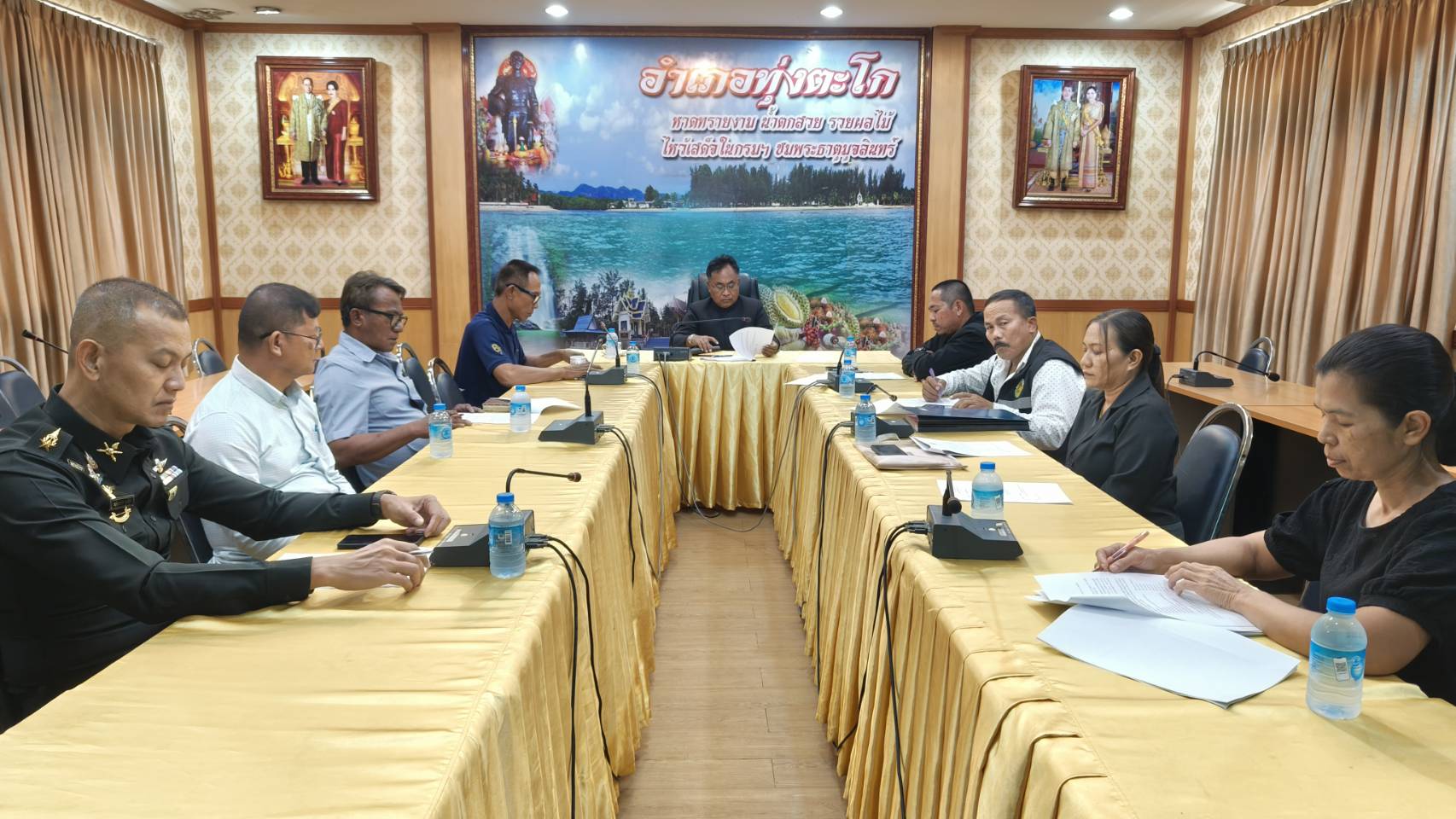 ประชุม คณะกรรมการให้ความช่วยเหลือผู้ประสบภัยพิบัติอำเภอ (กช.ภอ.)