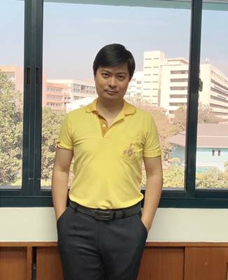 นายอธิป อุทัยแจ่ม : นักทรัพยากรบุคคล: