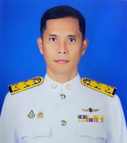 นายมาโนช  อัจนากิตติ : หัวหน้าศูนย์ควบคุมการแจ้งเรือเข้าออกขนอม: