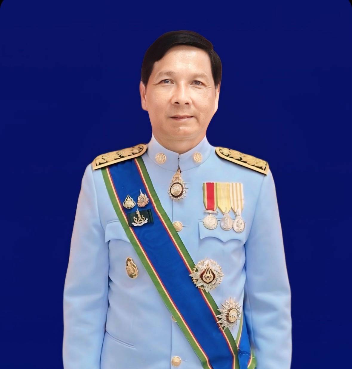 ประวัติ นายสมบุญ  ธัญญาผล